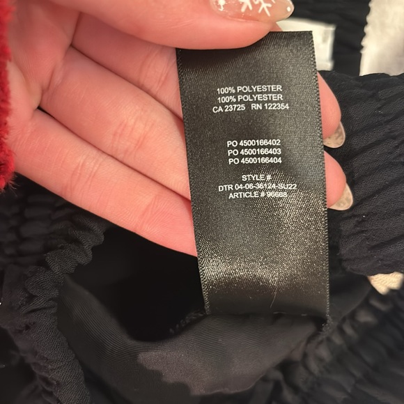 Wilfred Black Women’s Shorts Size S - Picture 4 of 4